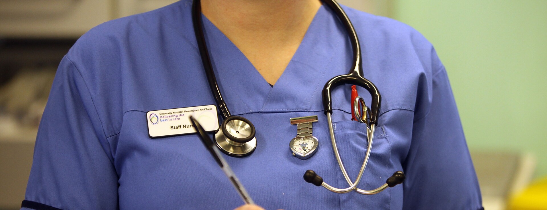 FIGS Accuses Boutique Scrub Maker of Ripping Off Design (1)